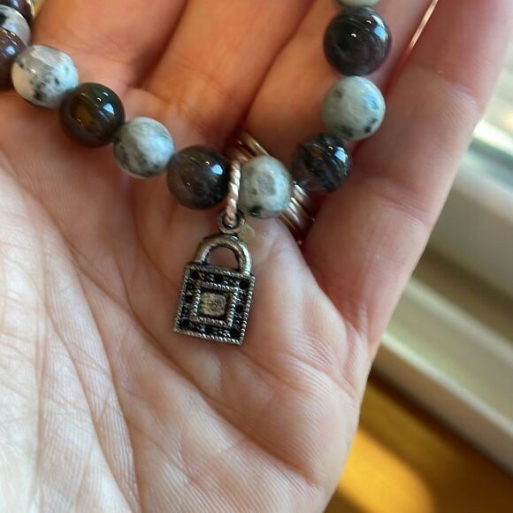 ADORABLE bracelet with a cute pendant - Picture 7 of 7